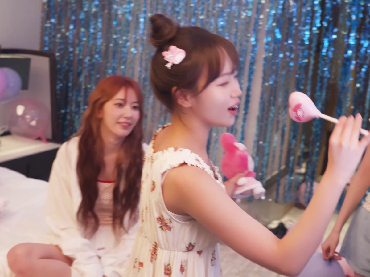 คุณคงไม่ได้สังเกต เอ็นดูเธอสุดหัวใจ