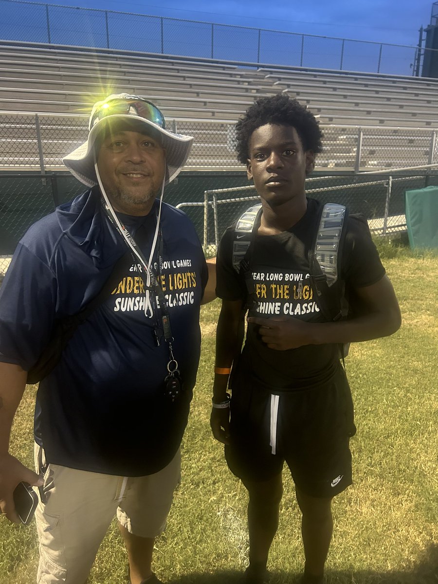 Aizion Sandy (@aizionsandy15) on Twitter photo Had a great time at the under the lights camp. Got some great work in. <a href="/CoachJakeOwens9/">Jake Owens</a> <a href="/coachJWoods60/">Josh Woods</a> <a href="/CoachJoeNieves/">Coach Joe Nieves</a> <a href="/RonnellSandy/">Coach Sandy</a> <a href="/CoachHubbardSTU/">Von Hubbard</a> <a href="/dburks88/">Dialleo Burks Sr.</a> Had a great time at the under the lights camp. Got some great work in. <a href="/CoachJakeOwens9/">Jake Owens</a> <a href="/coachJWoods60/">Josh Woods</a> <a href="/CoachJoeNieves/">Coach Joe Nieves</a> <a href="/RonnellSandy/">Coach Sandy</a> <a href="/CoachHubbardSTU/">Von Hubbard</a> <a href="/dburks88/">Dialleo Burks Sr.</a>
