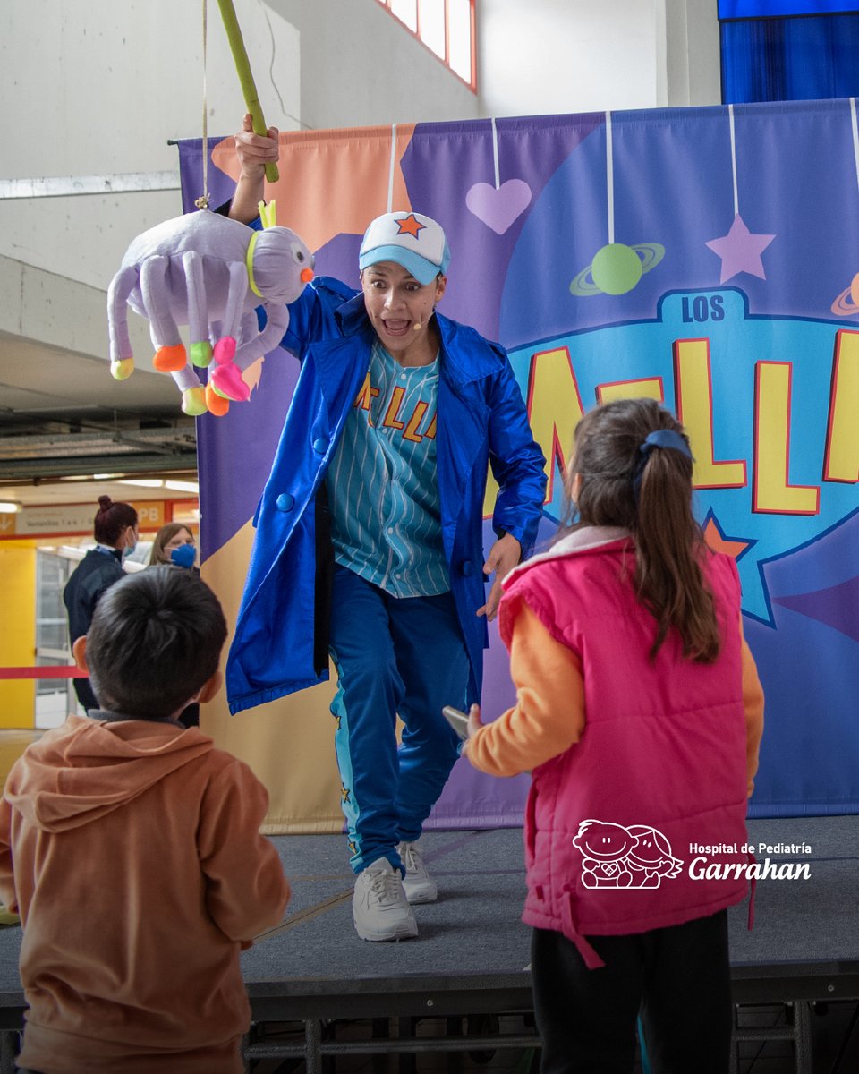 HospGarrahan's tweet image. La sala de espera del hospital hoy fue distinta.
El grupo Los Mellis Kids sorprendió a chicos y familias con un show que los llenó de alegría.🎤✨
Gracias @FundGarrahan por la iniciativa.