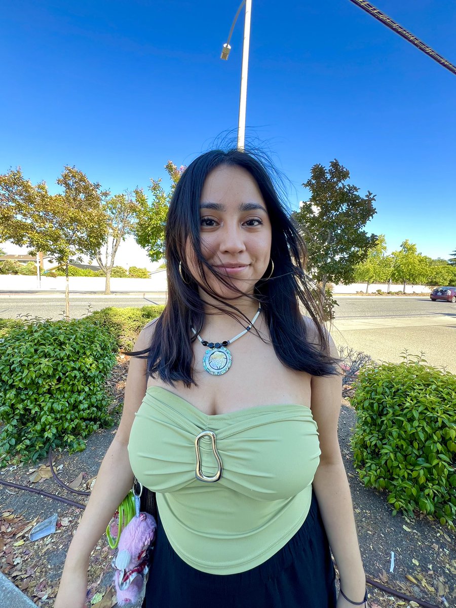 ariramirezx's tweet image. it’s me!! felt cute yday💘