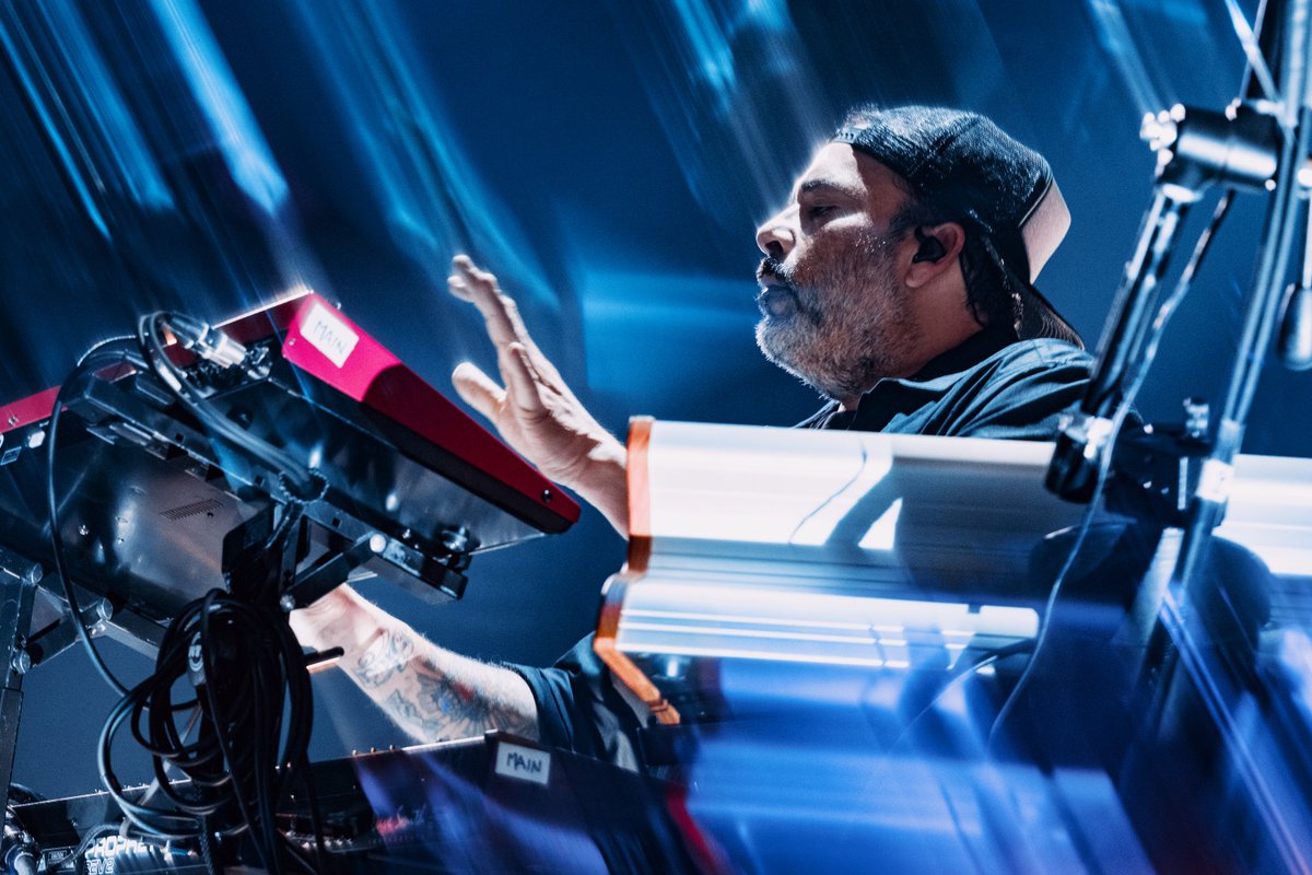 KeyBankCtr's tweet image. Deftones just released their new single, "my mind is a mountain" and announced their brand-new album, private music, dropping on August 22nd! Listen to the new music LIVE when Deftones makes their tour stop in Buffalo on September 1! Limited tickets remaining!
📸: Clemente Ruiz…