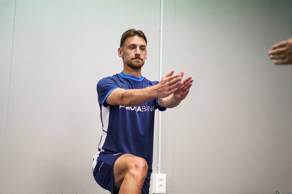 fcandorra's tweet photo. ✅ Les proves físiques i mèdiques del primer dia, completades!

🔜 Demà al matí, l'últim torn; i a la tarda, primer entrenament al camp https://t.co/J28hpuMHSZ