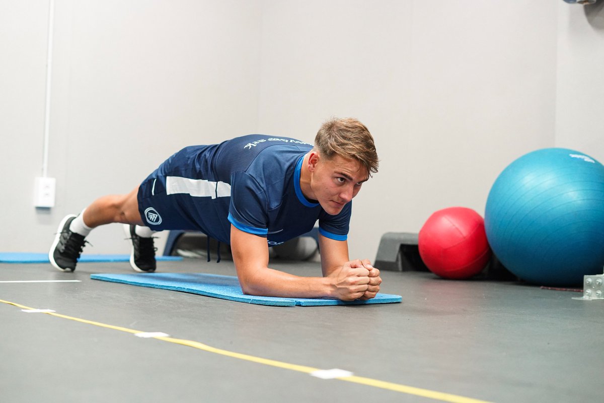 fcandorra's tweet photo. ✅ Les proves físiques i mèdiques del primer dia, completades!

🔜 Demà al matí, l'últim torn; i a la tarda, primer entrenament al camp https://t.co/J28hpuMHSZ