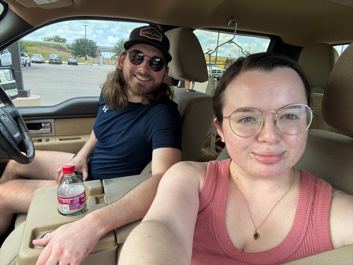 mslucaslearning's tweet photo. Roadtrip and Sunset selfie from our trip back in June! @BethkeElem https://t.co/JjOu8GcKVA