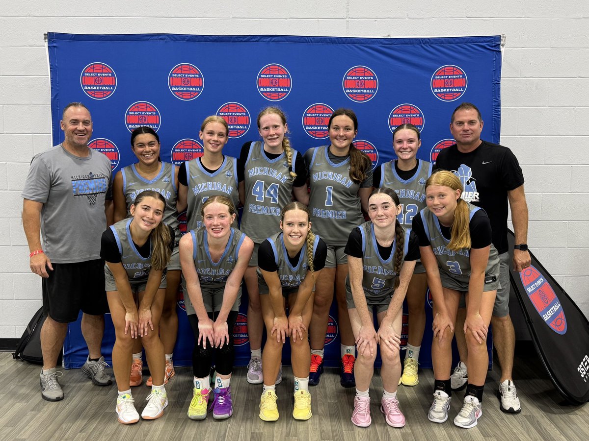 What a great group of talented, young ladies! Thankful for the opportunity to coach these girls who show tremendous growth this year! They’re relentless effort on defense and continued growth offensively was on full display all season. Super excited for the future.!!