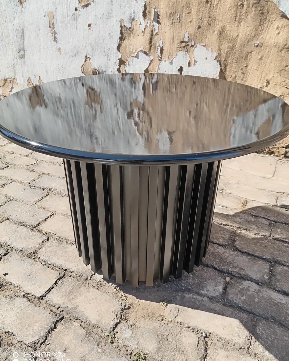 MmusiManonyane's tweet photo. MMJ Designs manufacture exclusive designs of furniture at affordable prices.

WhatsApp: 072 410 5082  for more designs,orders and laybye.

they deliver in less than a week
Check their Facebook page here👇👇
https://t.co/QkJiID5RuB…

INSTAGRAM 👇👇
https://t.co/SBBNdE5pTG… https://t.co/MEVsbgvTjx