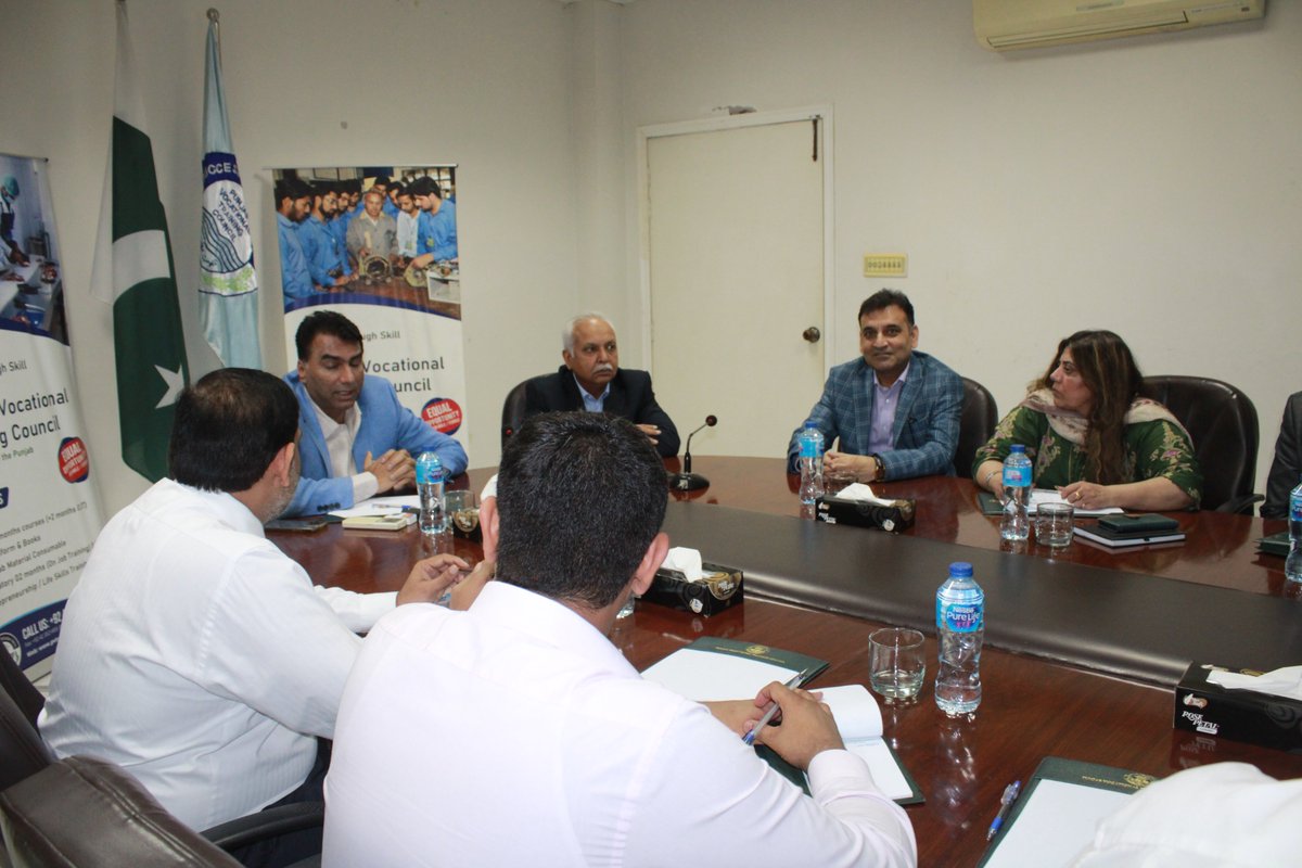 <a href="/PVTC_Official/">PVTC</a> had the honor to host <a href="/AdnanChatthapk/">Adnan Afzal Chattha</a> the Chairperson of the CM Punjab Task Force for Skill Development, on 14th July 2025 for a strategic meeting with Chairman PVTC Mr. Khalid Masood Chaudhary &amp; Heads of Departments.
#PVTC #SkillPunjab
🧵1/3