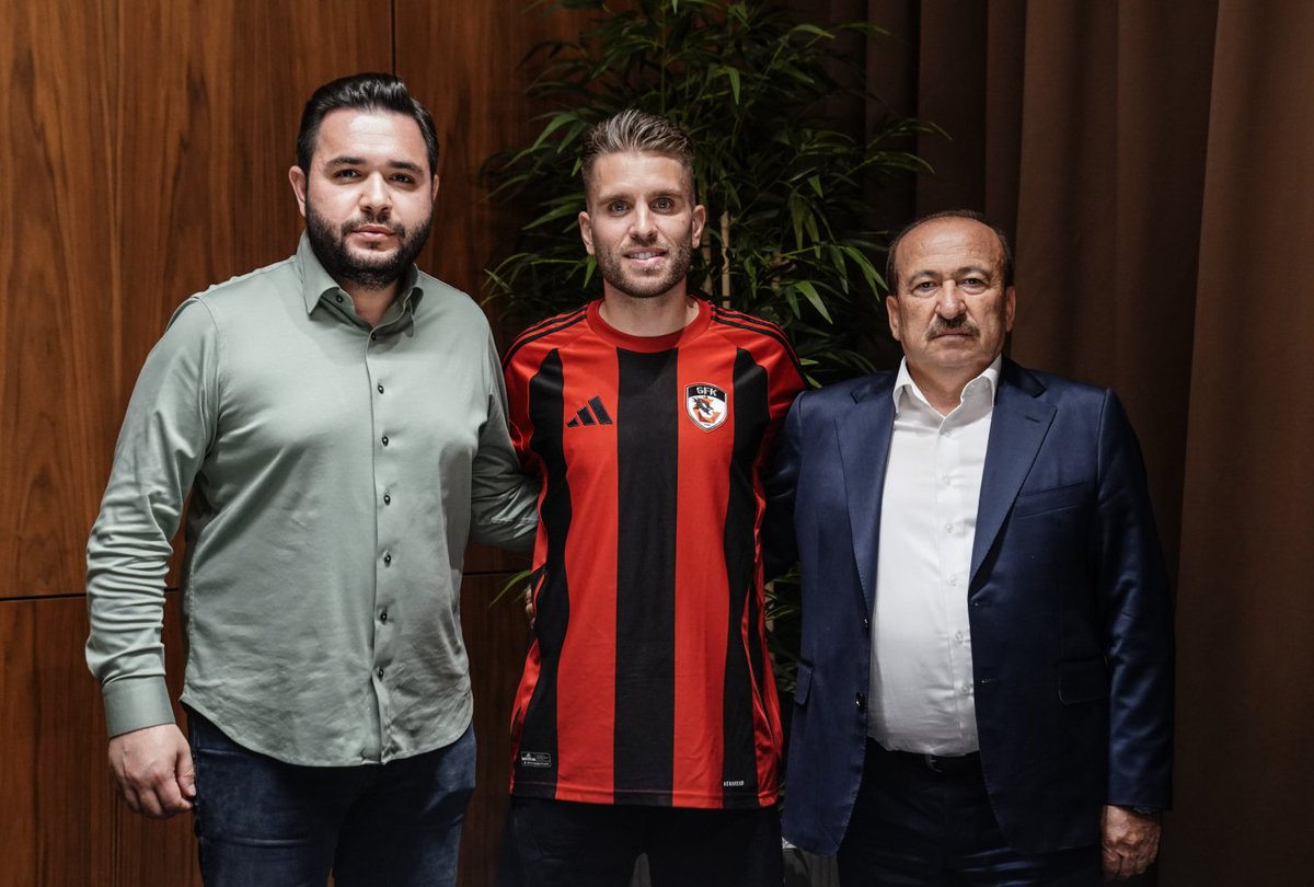 Gazispor1's tweet photo. 👉 Gazispor yazdı, Gaziantep FK açıkladı...
👉 Kevin Rodrigues resmen Gaziantep FK'da...
https://t.co/Pn1xoUCWe6 https://t.co/rcfsb7Lvsp