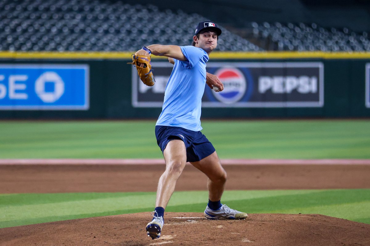 biest22's tweet image. The @Cubs pick big lefty pitcher @PcoppolaUF in the 7th round of the MLB draft. #Cubs #MLBDraft2025