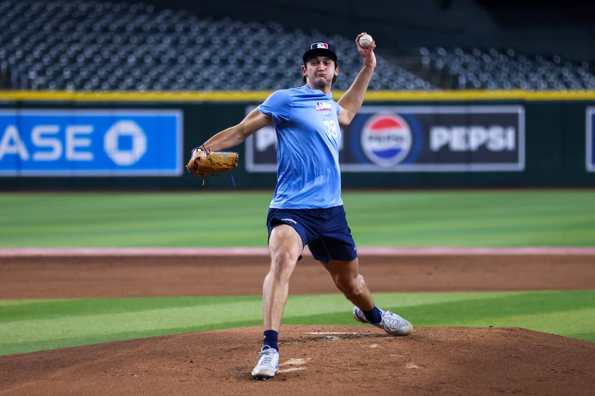 biest22's tweet image. The @Cubs pick big lefty pitcher @PcoppolaUF in the 7th round of the MLB draft. #Cubs #MLBDraft2025