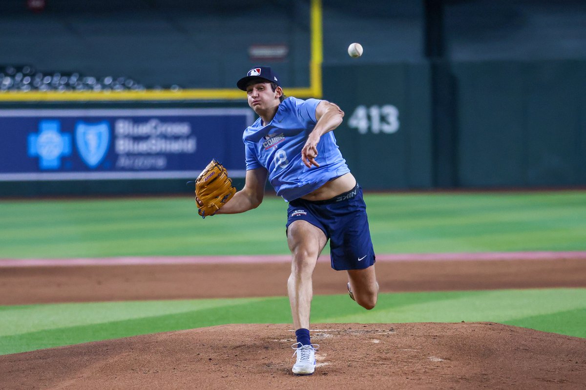 biest22's tweet image. The @Cubs pick big lefty pitcher @PcoppolaUF in the 7th round of the MLB draft. #Cubs #MLBDraft2025