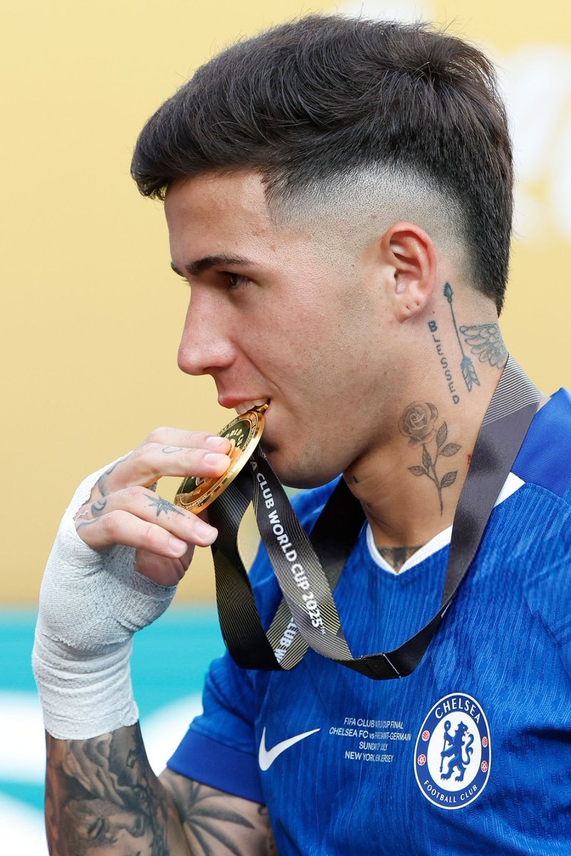 Enzo (@enzofiles) on Twitter photo 