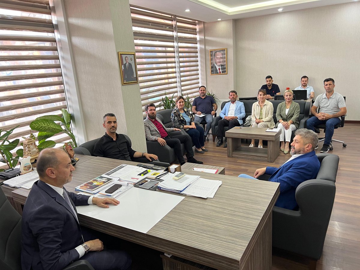 Haftalık Olağan Yürütme Kurulu Toplantımız, İlçe Başkanımız <a href="/ekremyuce06/">Dr. Ekrem Yüce</a> başkanlığında gerçekleştirildi.

@akpartiankara
<a href="/hakanhanozcan/">Hakan Han ÖZCAN 🇹🇷</a>