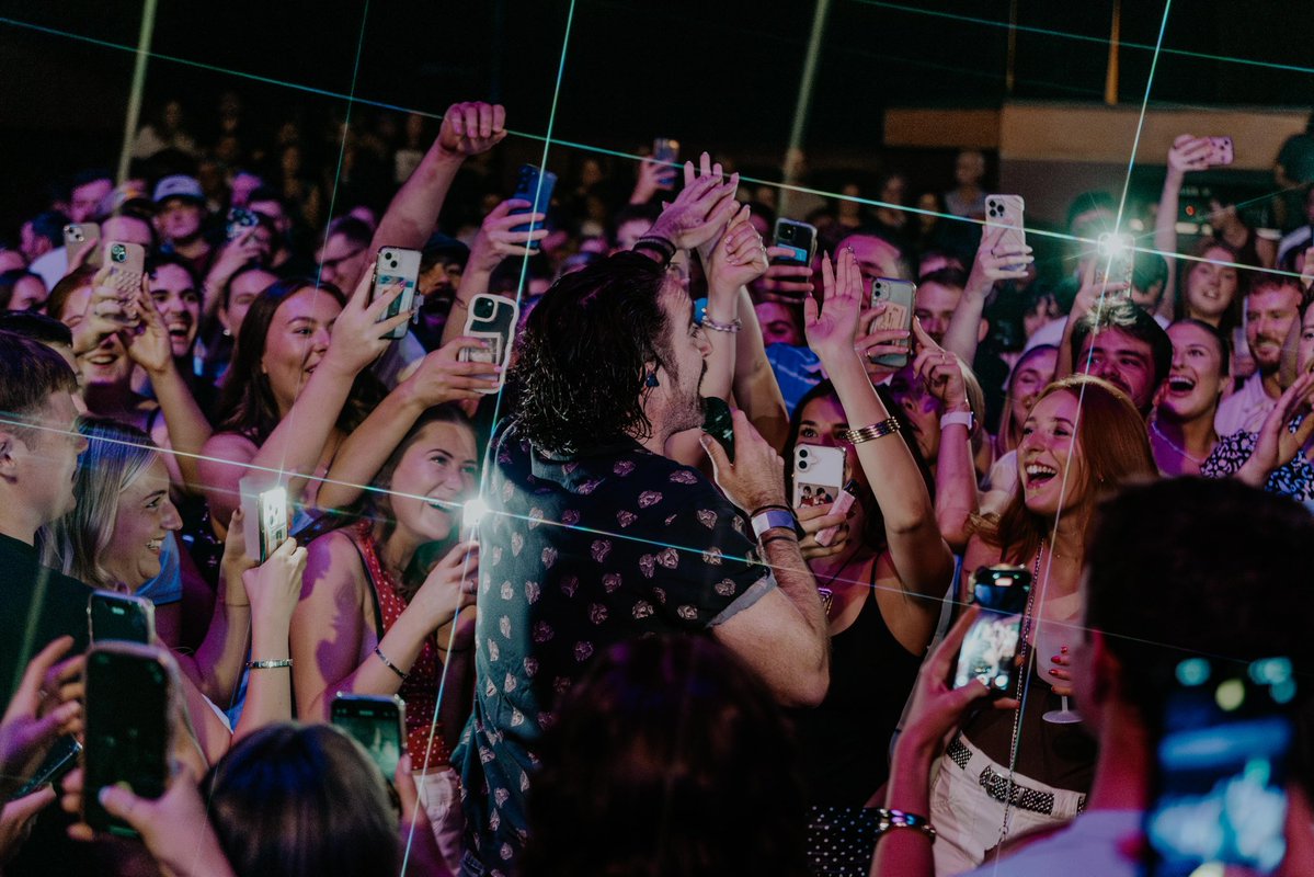 TheCoronas's tweet image. Vancouver 💚
Next stop Berkeley tomorrow night and then San Diego on Wednesday!!
