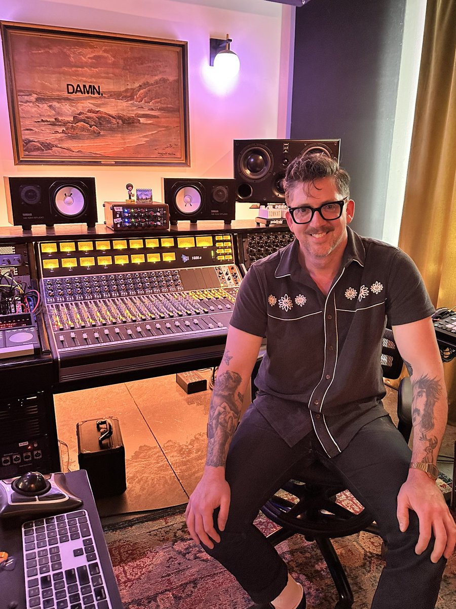 ThisIsAPIaudio's tweet image. Matty Alger and his 1608-II Console at The Cabin Studio in East Nashville. #apiaudio #api1608ii #api1608 #api1608console #apiconsole #recording #recordingstudio #studiogear #musicproducer #producer #musicproduction #mixing #mixengineer #nashville