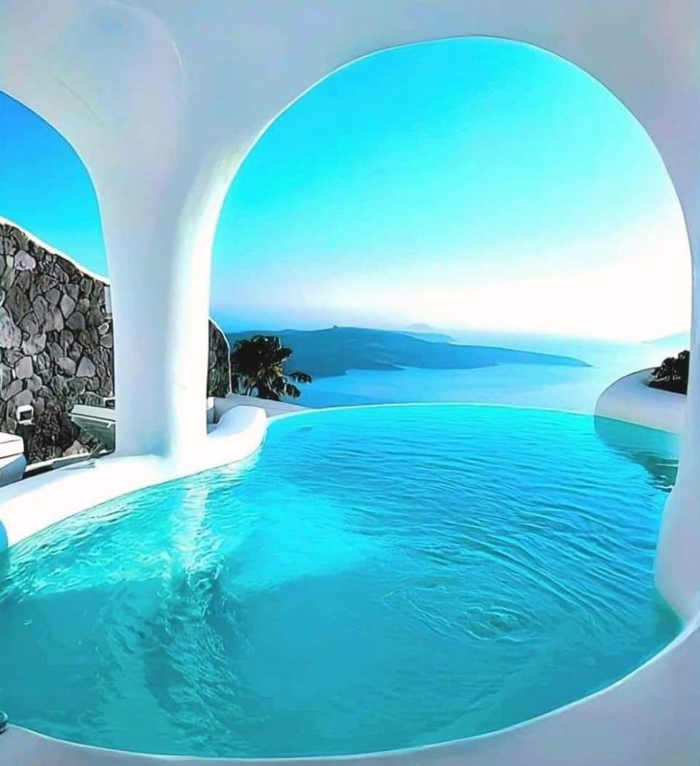 Oia, Santorini, Greece