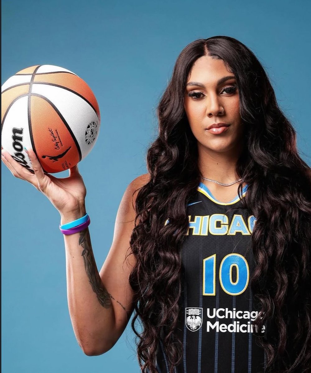 AngelAndKamilla's tweet image. Kamilla Cardoso plays basketball today.🏀
#WNBA