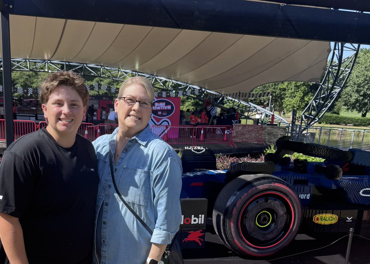 Had a hot weekend of showcase softball but ended it with an F1 Lego showcase in the park!