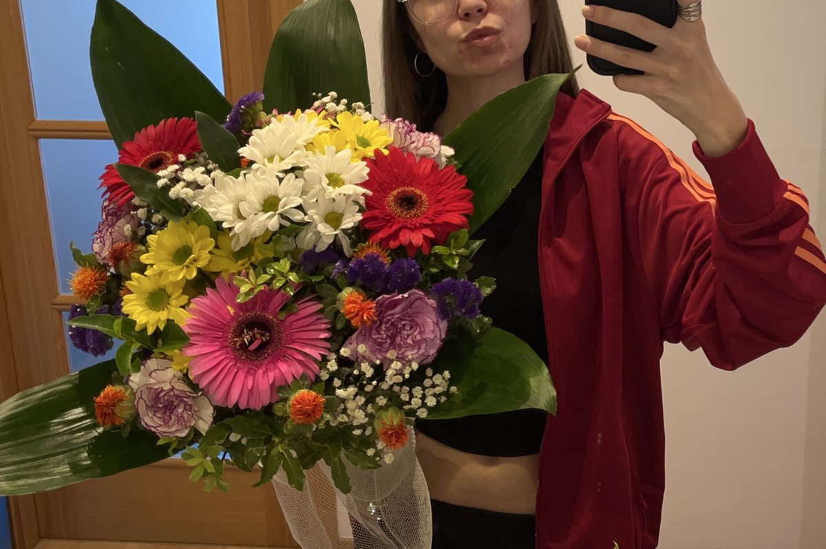 que che regalen flores>>>>