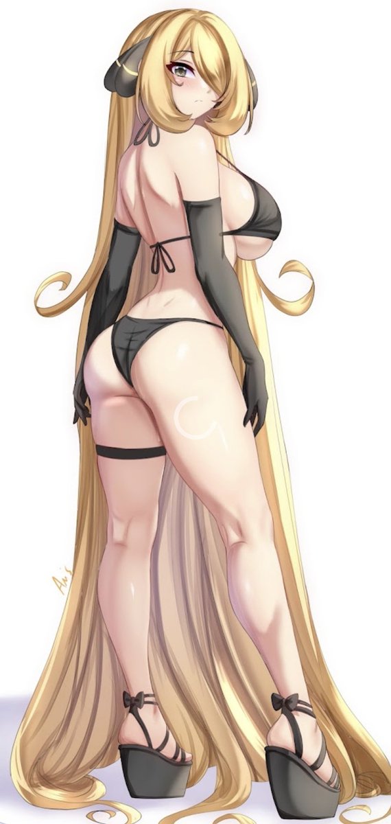 The blonde queen 🖤💛