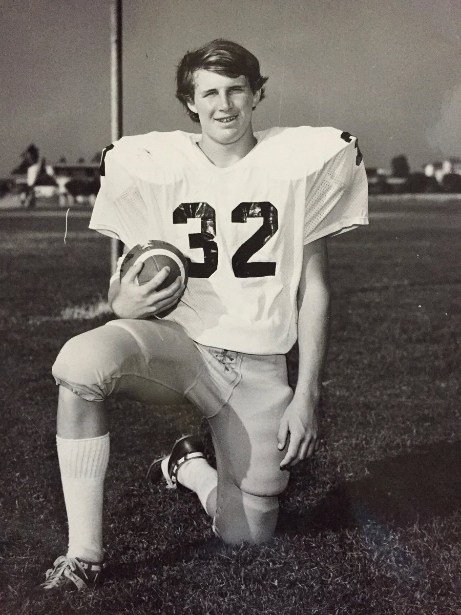 CDMFOOTBALL's tweet image. Come join lock down corner Bill Moore, class of 1976, in our CDM Golf Tournament on July 31s. Keep your head on a swivel around #32!