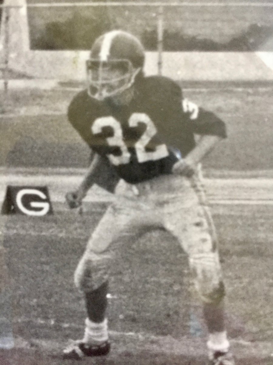 CDMFOOTBALL's tweet image. Come join lock down corner Bill Moore, class of 1976, in our CDM Golf Tournament on July 31s. Keep your head on a swivel around #32!