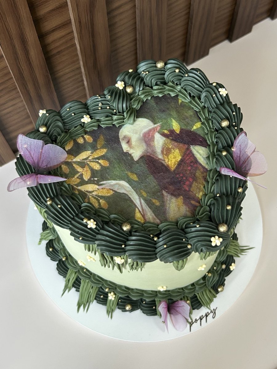 solasism's tweet image. do not play dragon age you will end up with a bald man on top of your birthday cake
