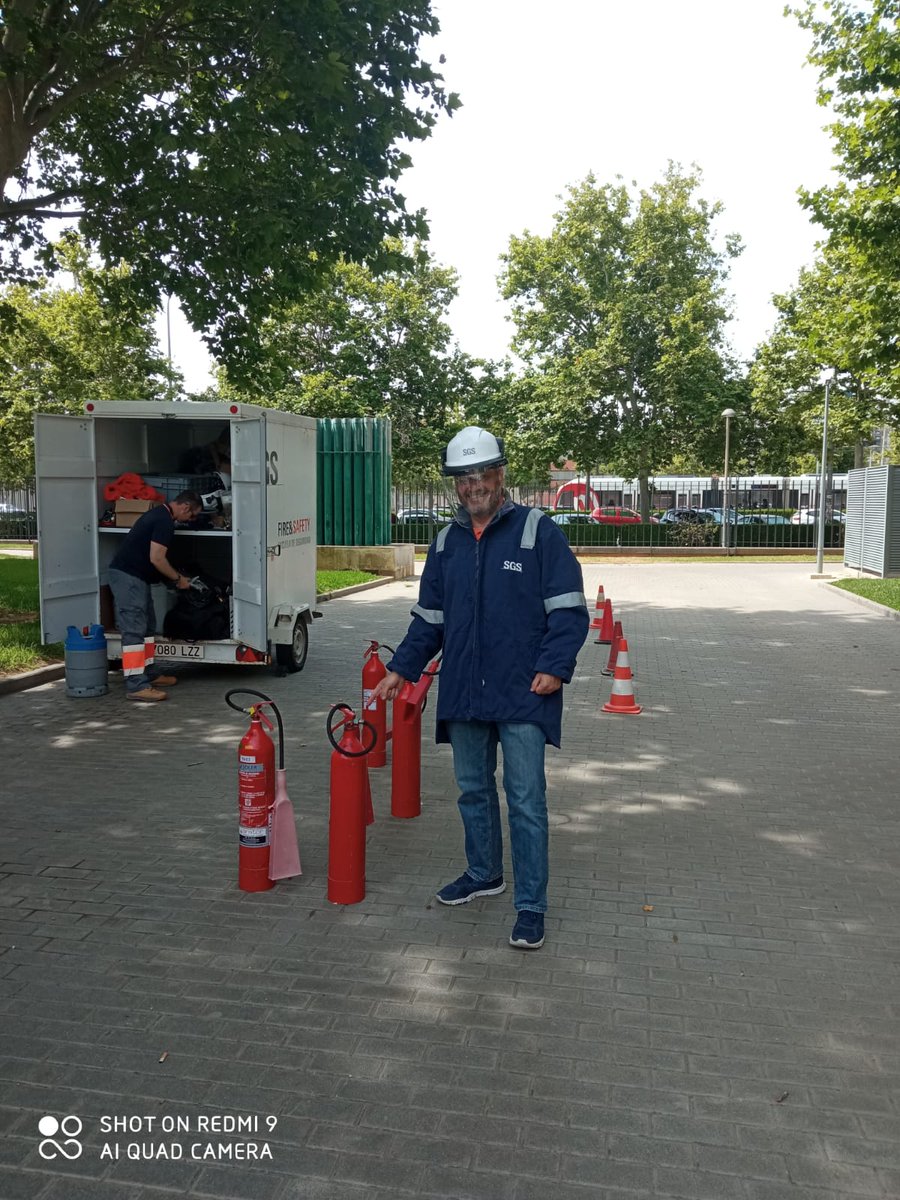 ADE UPV (@adeupv) on Twitter photo 📚 En ADE-UPV, también nos formamos en aspectos clave del día a día.
🔥🧯Este semestre, PDI y PAS han realizado cursos de prevención de incendios y primeros auxilios, organizados por el Servicio de Prevención de la <a href="/UPV/">Universitat Politècnica de València</a>.
🦺Compromiso con la seguridad.
#fadeupv #adeupv #upv 📚 En ADE-UPV, también nos formamos en aspectos clave del día a día.
🔥🧯Este semestre, PDI y PAS han realizado cursos de prevención de incendios y primeros auxilios, organizados por el Servicio de Prevención de la <a href="/UPV/">Universitat Politècnica de València</a>.
🦺Compromiso con la seguridad.
#fadeupv #adeupv #upv