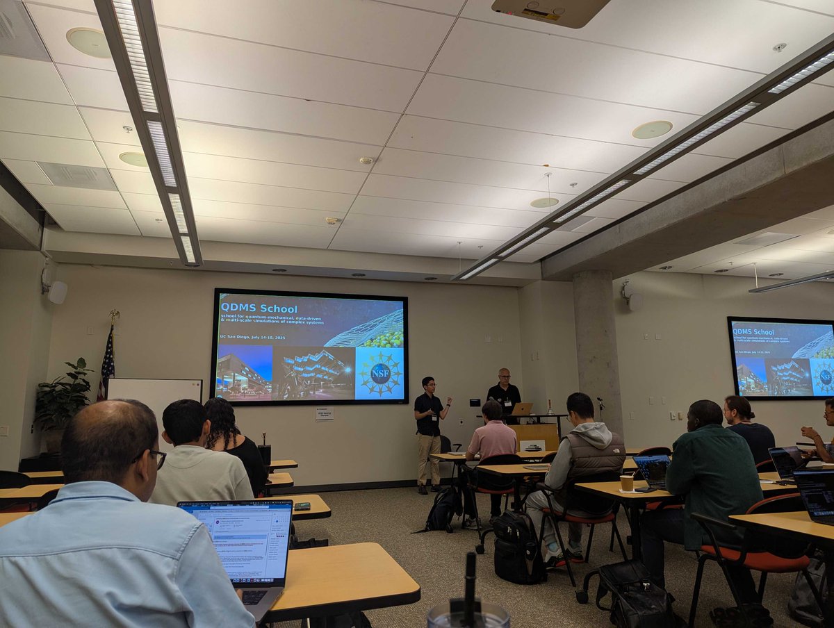 PaesaniLab's tweet image. ✨ What a great start of the week with the QDMS School at @UCSanDiego! 

👉 paesanigroup.ucsd.edu/qdms.html

We’ve kicked off a full week of talks and hands-on training on #quantummechanical, #datadriven, and #multiscale simulations of #water, #ions, #biomolecules, and #materials. 💻…