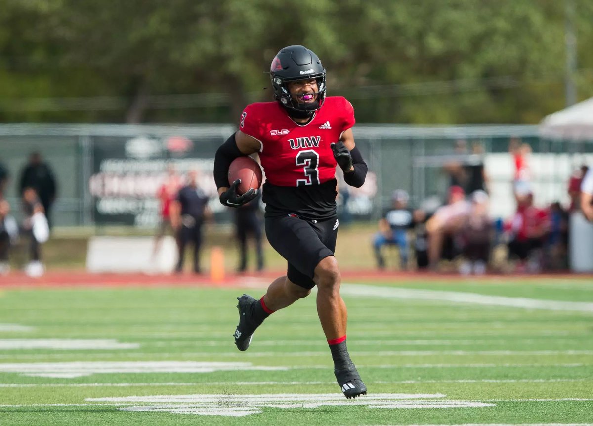 AydenTWilliams's tweet image. I will be @UIWFootball tomorrow (7/15) ready to compete!! @CoachBennettUIW @braden_strauss @Coach_GSanders @jacampbe47 #TheWord