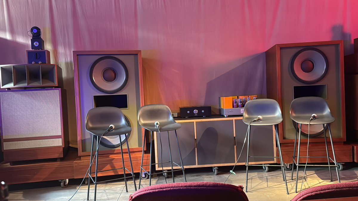 muzicgeezer's tweet image. I bet all you vinyl junkies will know where I am this evening