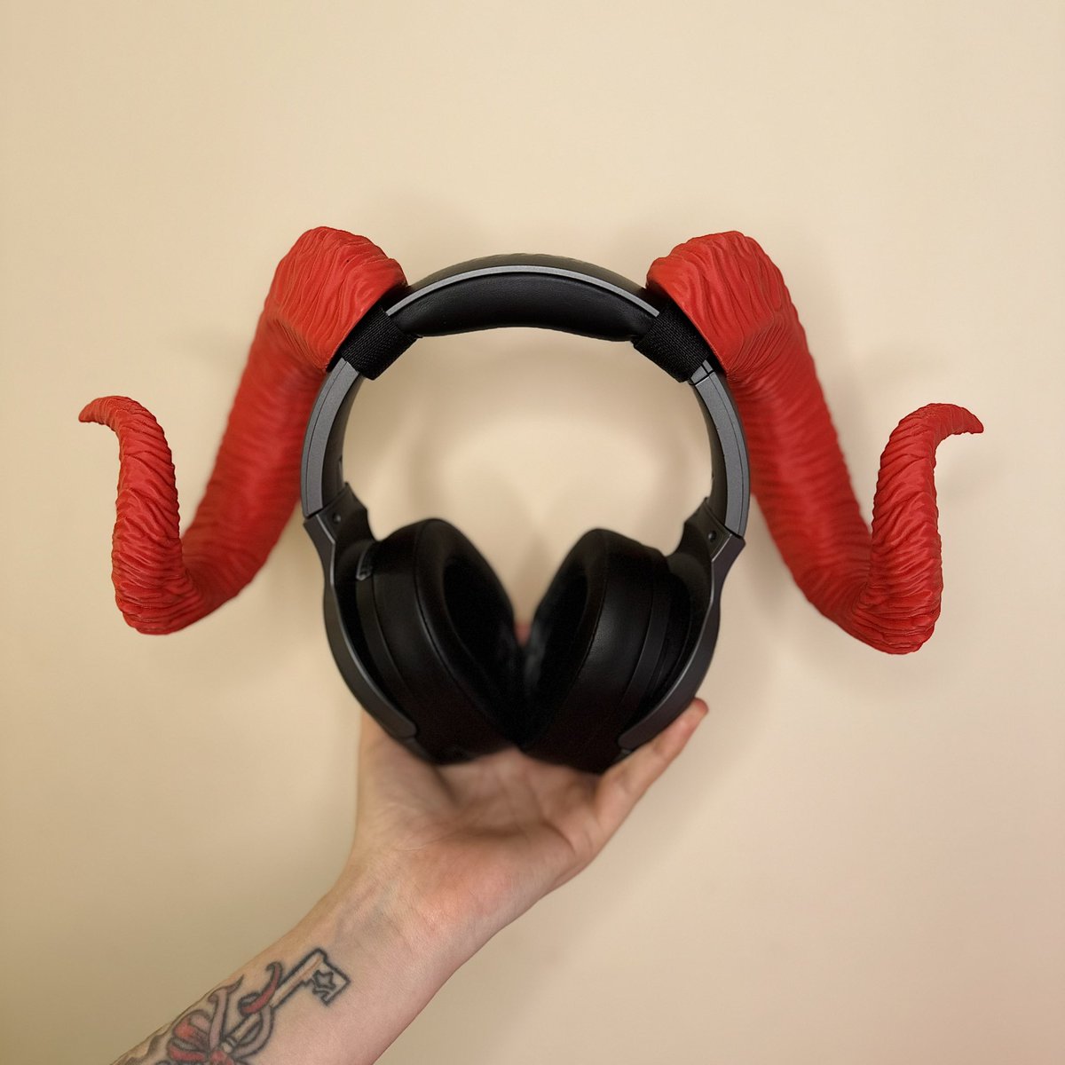HeadsetBoss's tweet image. What colours do you want to see?