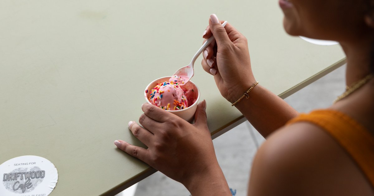 StPetePier's tweet image. 🍦🎶 This Sunday, July 20, enjoy live music, family fun &amp;amp; endless ice cream at the St. Pete Pier! Don’t miss out on the sweetest event in town! 🌟 Details 👉 celebrate5years.com/fitandfun #StPetePier