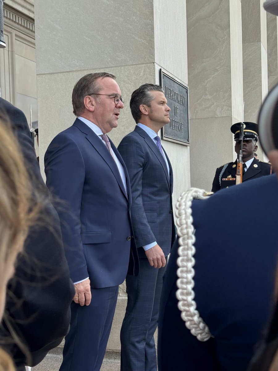 laraseligman's tweet image. Happening now: @SecDef welcomes German MOD Boris Pistorius to the Pentagon.