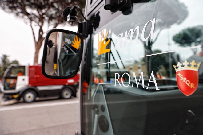 ♻️ Ama, dati in miglioramento nel primo semestre 2025

📊 Meno segnalazioni dei cittadini, più mezzi disponibili, più rifiuti gestiti e raccolta differenziata in costante crescita. 

🔎 Scopri nel dettaglio i dati del primo semestre 2025 ➡️ ow.ly/IKHy50WplY5