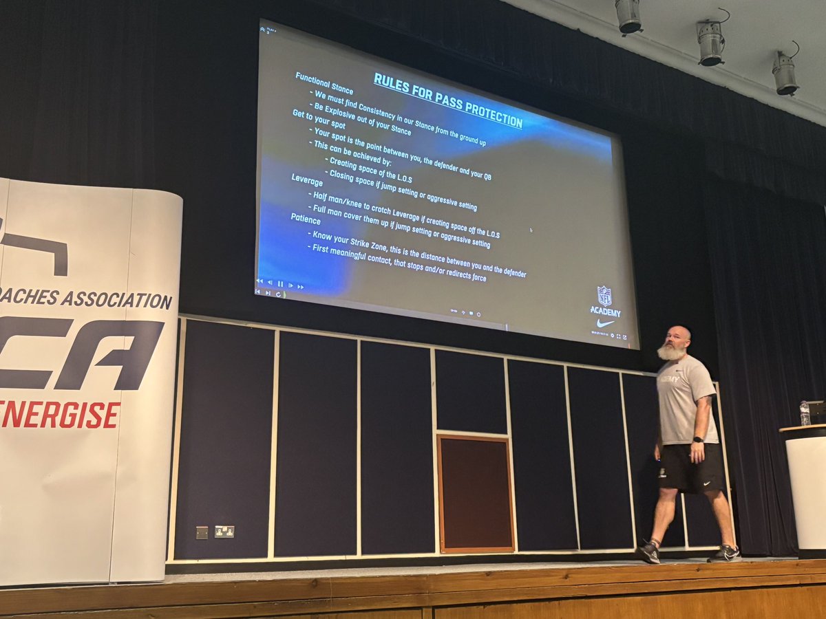 terrellcb7's tweet image. What an awesome weekend I just had at my second British American Football Coaches Convention!

Saw great talks from many coaches like @PeteyBananas @CoachJBRob @Coach_Gavin_OL @coachfarr1 and many more coaches!

You can never stop learning in this game especially as a coach! 🏈🙌