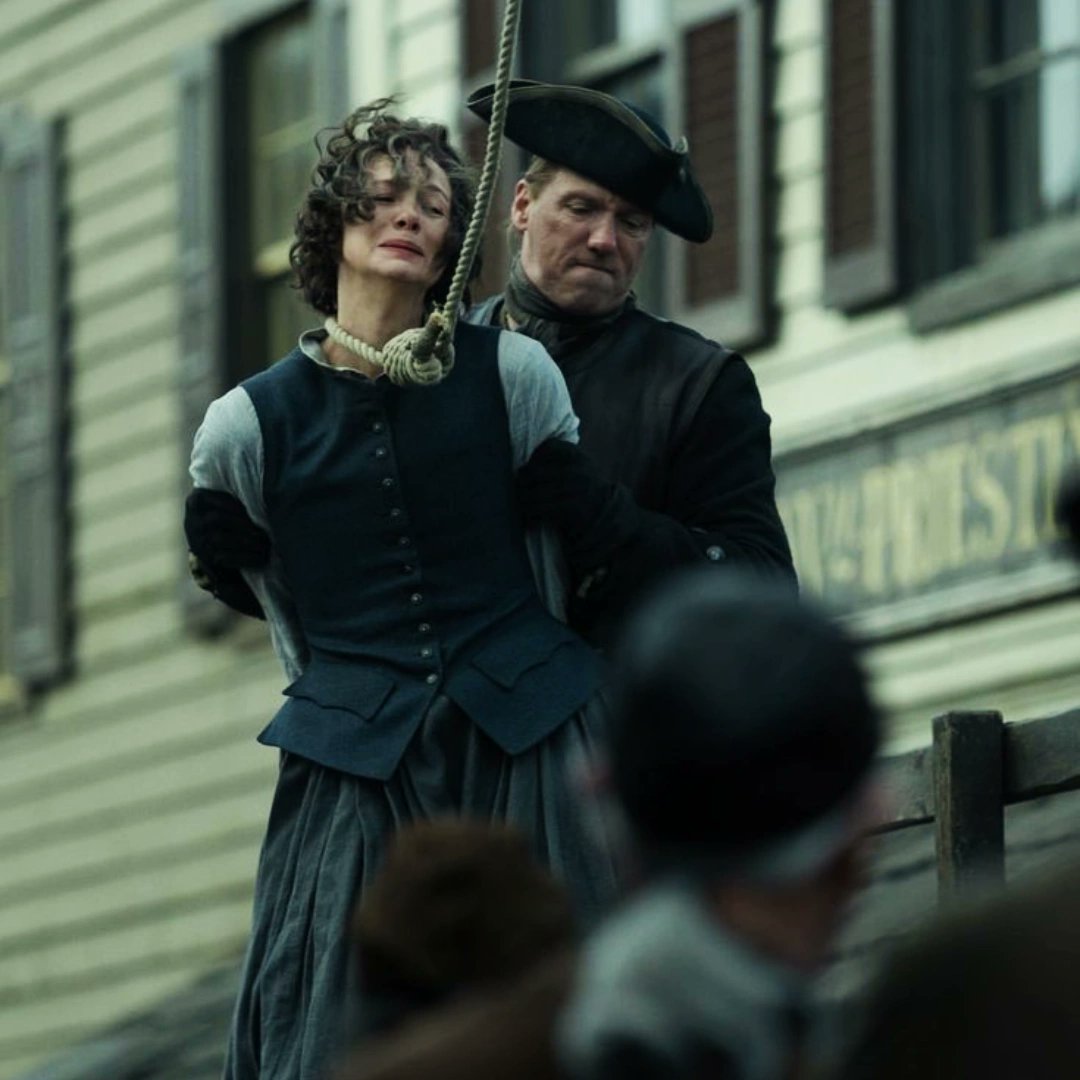 Claire's hanging- luckily only in a dream sequence. 'Let's go get my wife.' 😟😲🥺