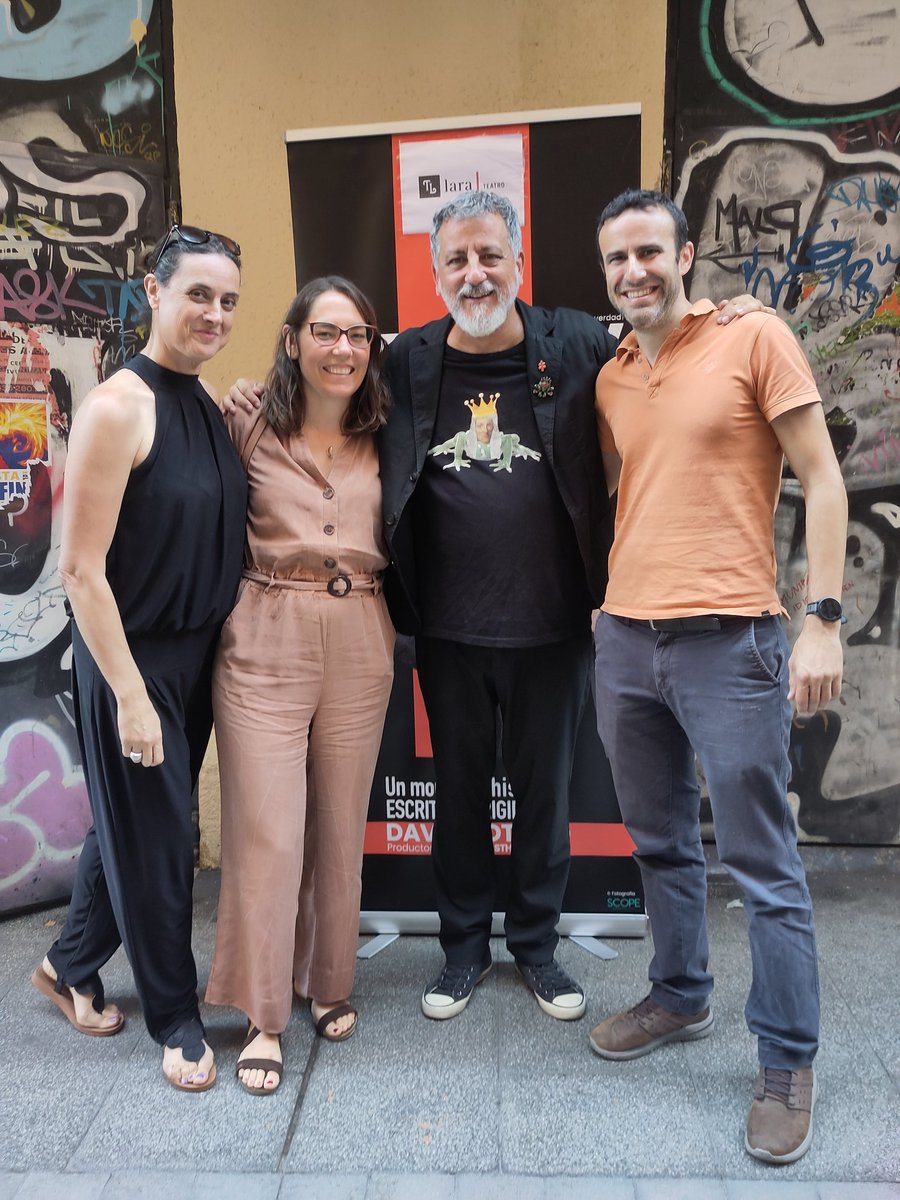 Sergio Alvarez (@srgalvarez) on Twitter photo Felipe V, el rey que nos salió rana! Enorme obra de teatro en <a href="/teatrolara/">Teatro Lara</a> Sobrecogedora y tronchante. Os lo dice el Forense de Felipe V y la mismísima Princesa de Ursinos junto <a href="/DavidBotello4/">David Botello</a> y Directora de Producción, que se parece a su mujer Felipe V, el rey que nos salió rana! Enorme obra de teatro en <a href="/teatrolara/">Teatro Lara</a> Sobrecogedora y tronchante. Os lo dice el Forense de Felipe V y la mismísima Princesa de Ursinos junto <a href="/DavidBotello4/">David Botello</a> y Directora de Producción, que se parece a su mujer