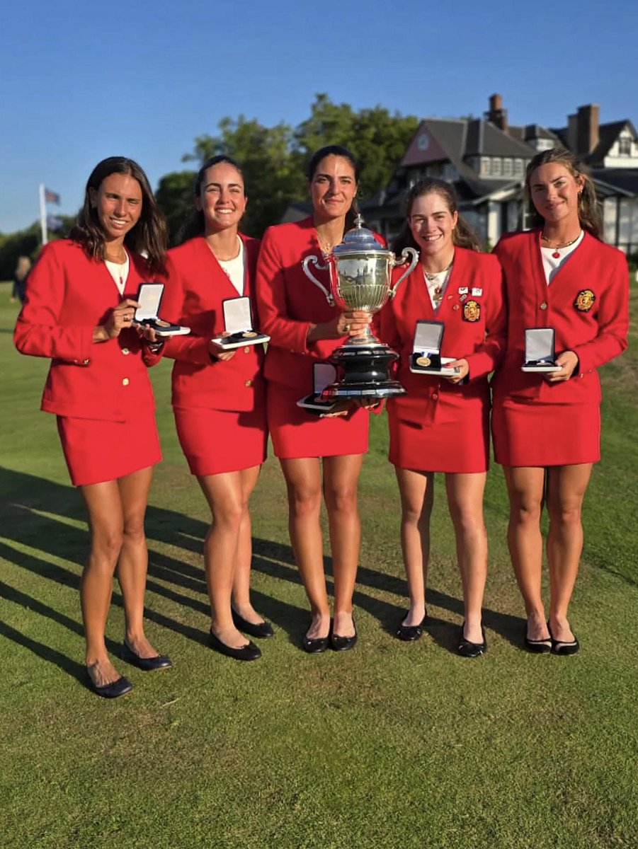 👏 Felicidades a Cayetana Fernández García-Poggio, jugadora del Club y al resto del equipo por el oro🥇 en la final del Campeonato de Europa absoluto de golf ⛳

Gracias Cayetana por iniciar la remontada para conseguir el título!

ccvm.es/noticias/oro-e…

#golf #SomosRCCVM #RCCVM