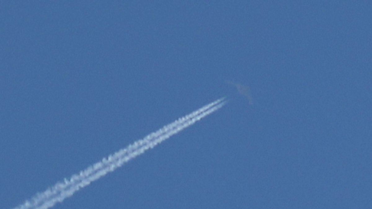 MojaveSpotter's tweet image. Looks like there has been some B-21 activity lately. And I don&apos;t think I&apos;ve ever shared the photos I have of it.
Taken November 2024.