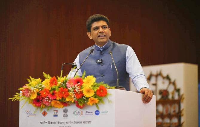 PIB Rural Development (@pib_mord) on Twitter photo Build a тАШViksit GaonтАЩ to achieve a Viksit Bharat: MoS Shri Pemmasani Chandrasekhar
For More Information ЁЯСЗ pib.gov.in/PressReleasePaтАж
<a href="/AIRNewsHindi/">рдЖрдХрд╛рд╢рд╡рд╛рдгреА рд╕рдорд╛рдЪрд╛рд░</a> <a href="/ChouhanShivraj/">Shivraj Singh Chouhan</a> <a href="/DDNewslive/">DD News</a> <a href="/MoRD_GoI/">Ministry of Rural Development, Government of India</a> Build a тАШViksit GaonтАЩ to achieve a Viksit Bharat: MoS Shri Pemmasani Chandrasekhar
For More Information ЁЯСЗ pib.gov.in/PressReleasePaтАж
<a href="/AIRNewsHindi/">рдЖрдХрд╛рд╢рд╡рд╛рдгреА рд╕рдорд╛рдЪрд╛рд░</a> <a href="/ChouhanShivraj/">Shivraj Singh Chouhan</a> <a href="/DDNewslive/">DD News</a> <a href="/MoRD_GoI/">Ministry of Rural Development, Government of India</a>