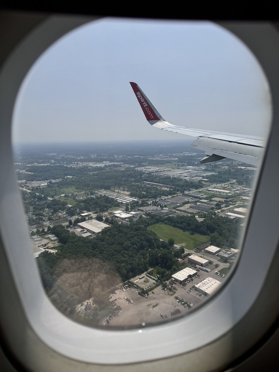 paykells's tweet image. “Welcome to Detroit my niggas” I swear that’s what they said.