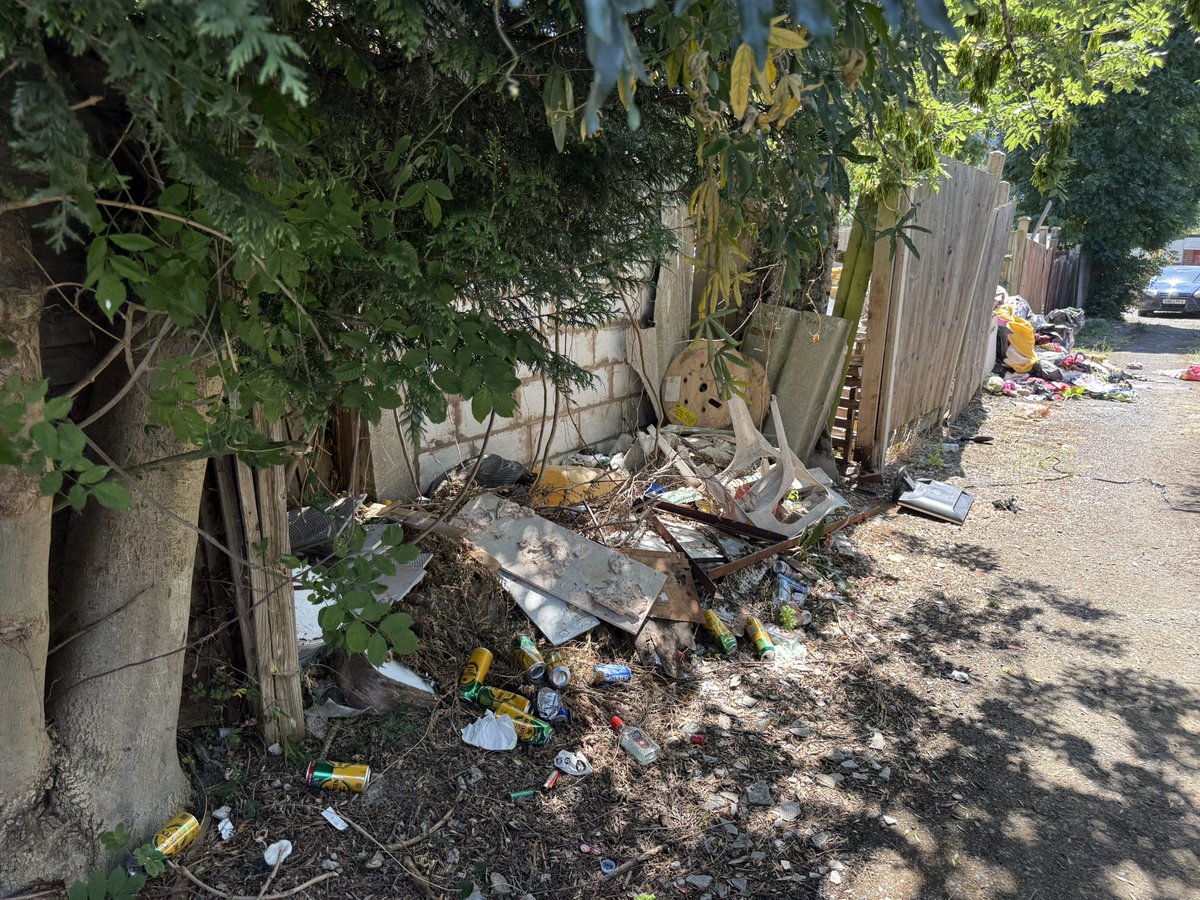 Don’t be fooled by this puff piece. 

🥀 <a href="/BrentLabour/">Brent Labour</a> are FAILING - local streets are dirtier than ever.