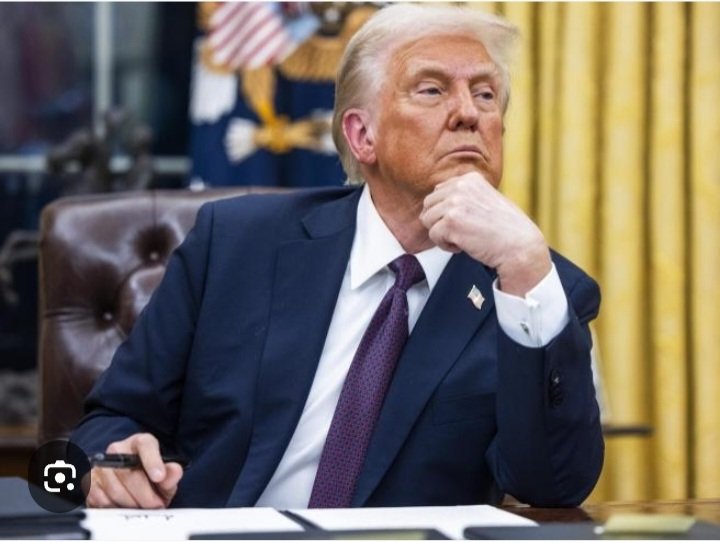 FZuccheroso's tweet image. Con l&apos;ultima trovata del 50 giorni di tempo Trump ha detto a Putin di accelerare e prendere l&apos;Ucraina prima dello scadere.