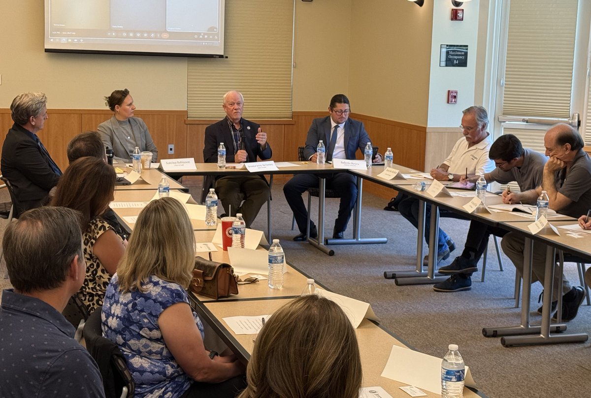SenMcNerney's tweet image. Great to meet with leaders of Alameda County's Tri-Valley, including Livermore Mayor John Marchand and BART Director Melissa Hernandez, to discuss a broad range of state and local issues, including housing, transportation, and education.