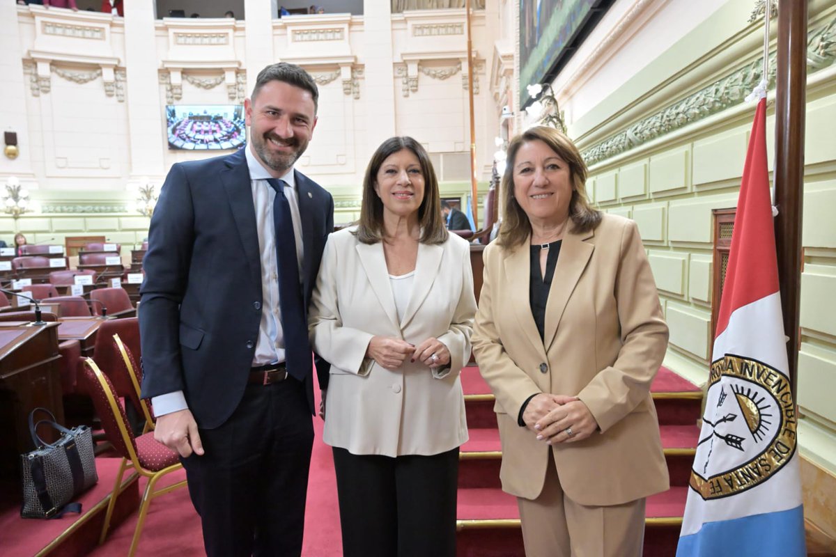 MonicaFein's tweet image. Reforma de la Constitución de Santa Fe
Comienza un proceso histórico para nuestra provincia, que es, a la vez, un compromiso con el futuro de las y los santafesinos.
Vamos por una Constitución que proteja los derechos de las personas, con más transparencia y sin privilegios.
