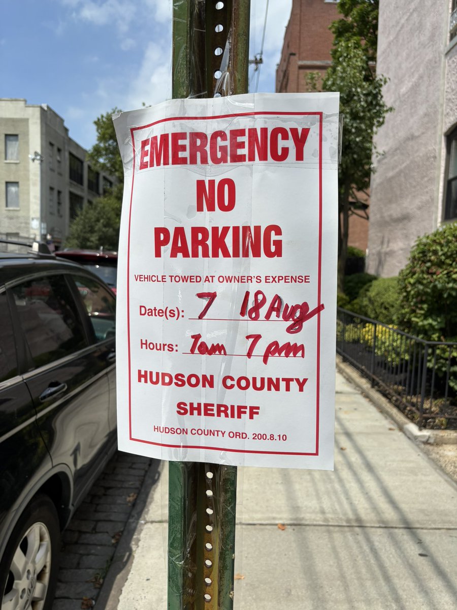 sdl300's tweet image. So now the Hudson County sheriff is towing cars in Hoboken great! @CityofHoboken