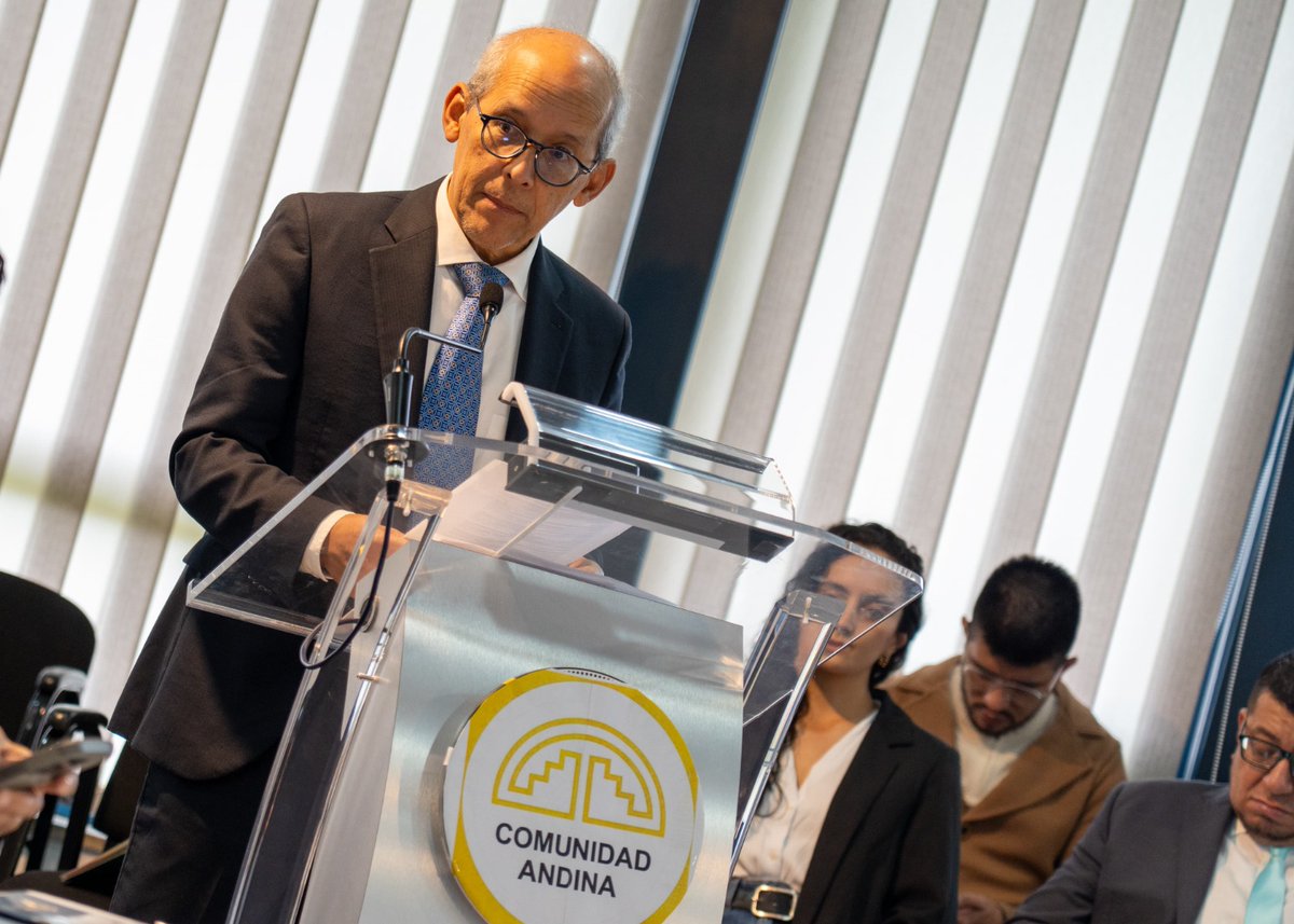 La Secretaría General de la #ComunidadAndina participó en la XLVIII Reunión del Grupo de Alto Nivel para la Integración y Desarrollo Fronterizo (#GANIDF), realizada en Ipiales, Colombia, bajo la conducción de la Presidencia Pro Tempore de Colombia. 

Las delegaciones de Bolivia,