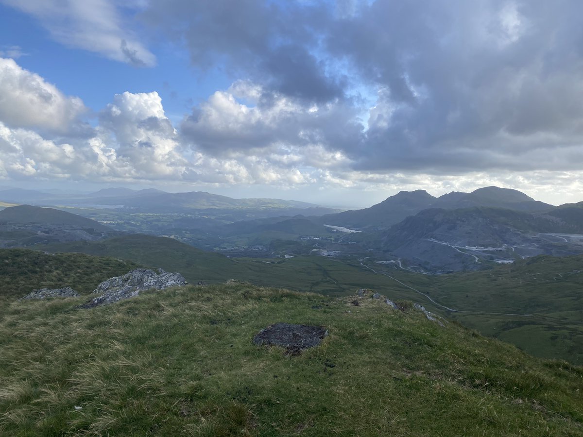 Moel Penamnen yng nghwmni Morus y Gwynt… cyn i Ifan y Glaw gyrraedd🤞🏻