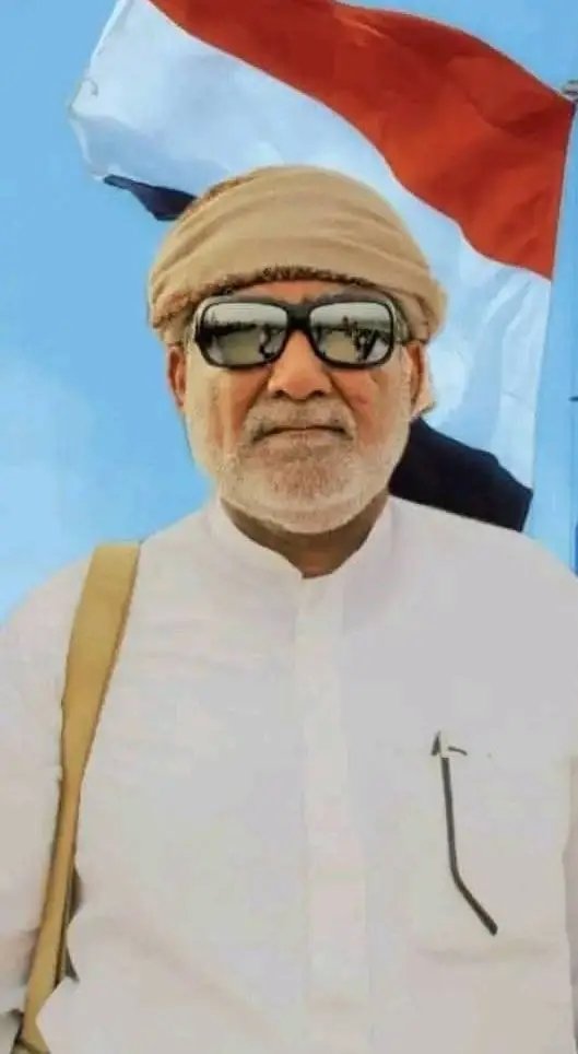 من يحب الحريزي حط تعليق وإعجاب 
فلازم الكل في الفيسبوك يثبت وجوده
لأجل نعرف كل صـادق بالمحبة وكذاب 
وحتى عدو الوطن يعرف نهاية حدوده
نعرف ألي حضر هذا التحدي ومن غاب
ونعرف حماة الوطن هذا ومنهم جنوده
فشـاركونا في التصـويت يا عز 
مع تحيات//
#الشاعر_أبو_فرتك 
#الشيخ_علي_سالم_الحريزي